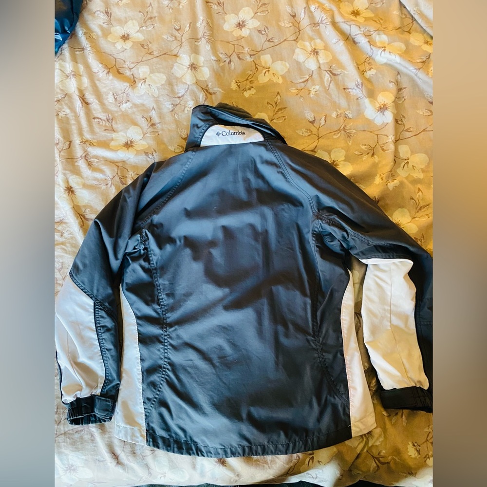 Columbia jacket with detachable  sweatshirt